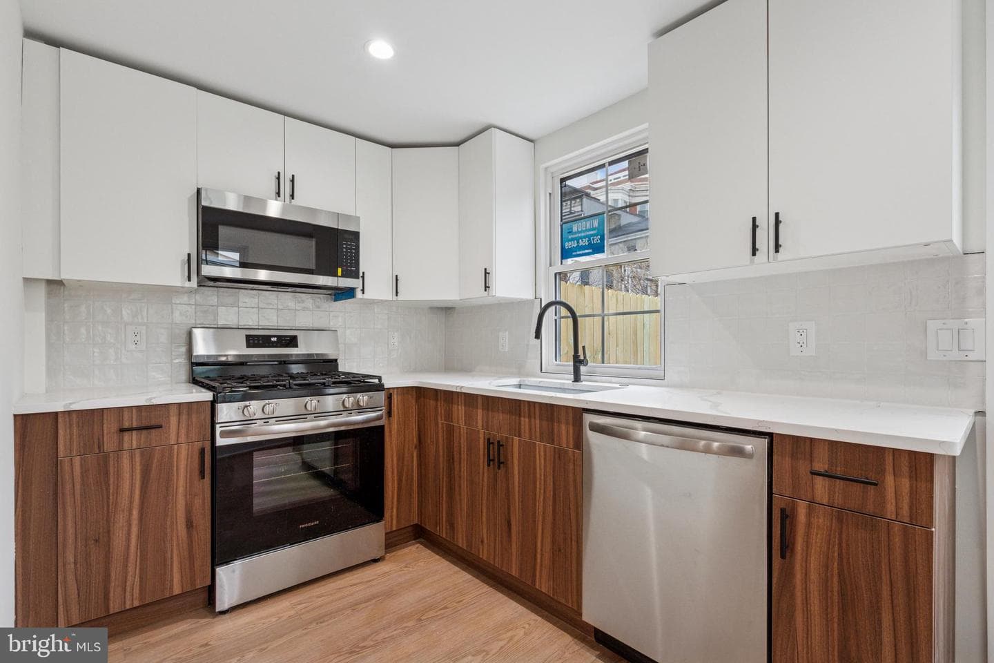 1529 Earl Street photo 7