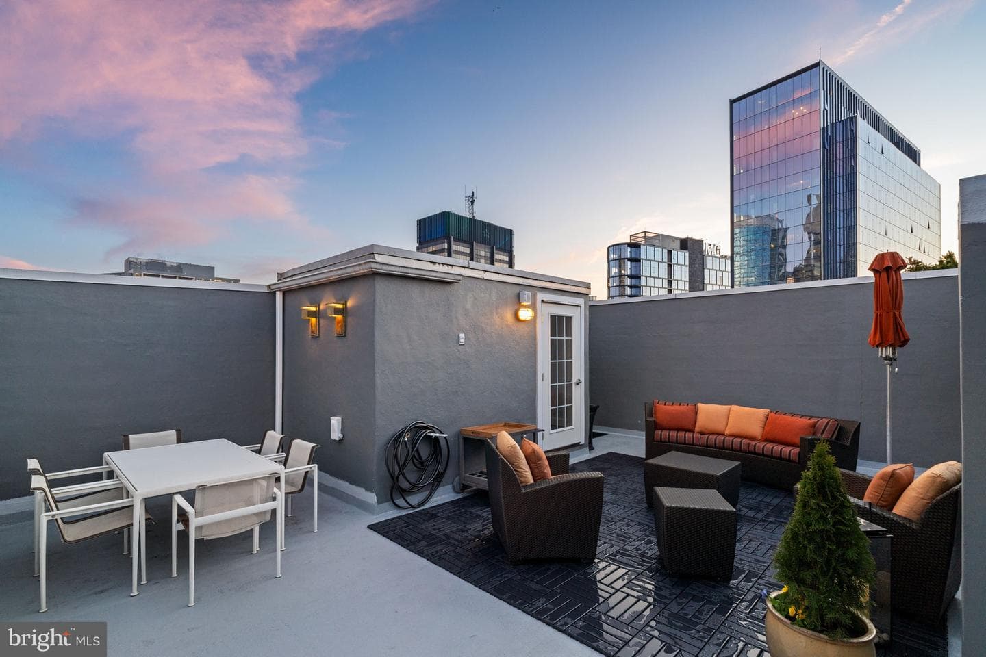 2200 Arch Street #1205 photo 35