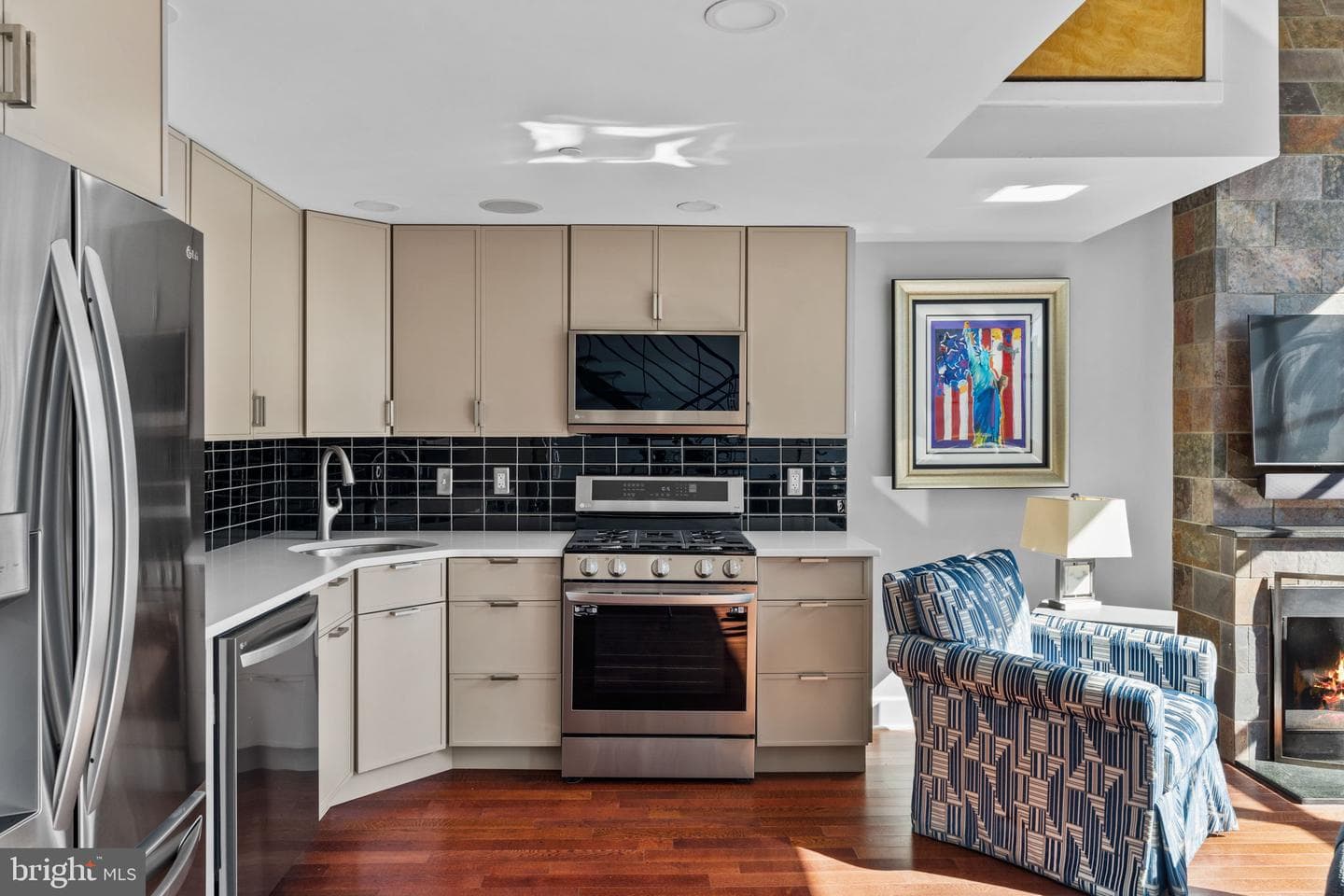 2200 Arch Street #1205 photo 9