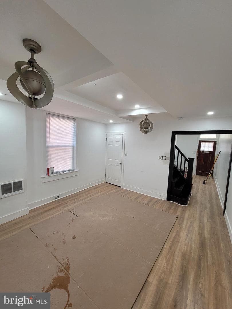 2125 Ruffner Street photo 2
