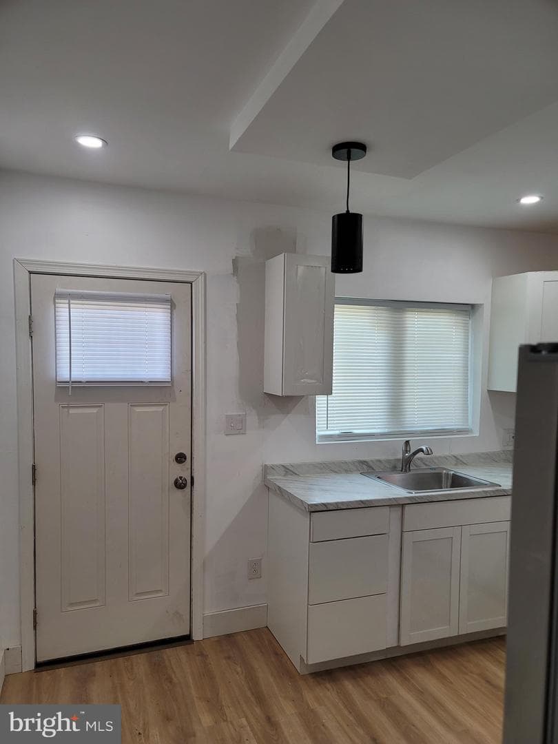 2125 Ruffner Street photo 4