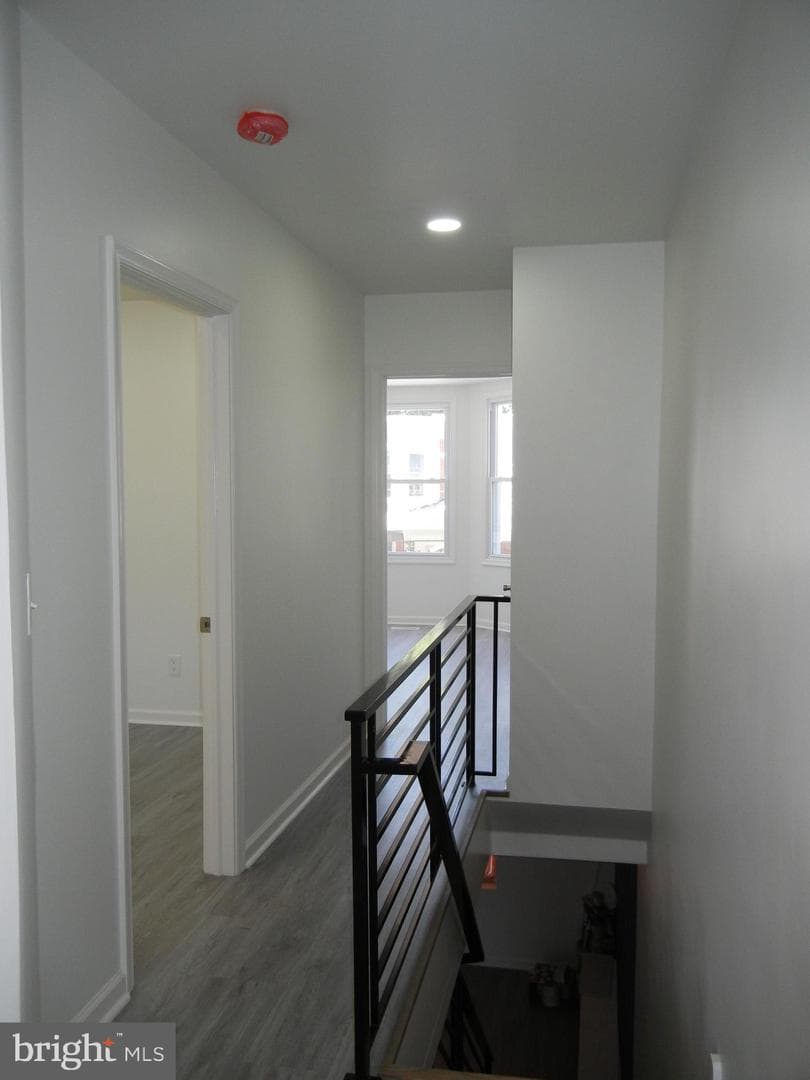 64 E Hortter Street photo 13