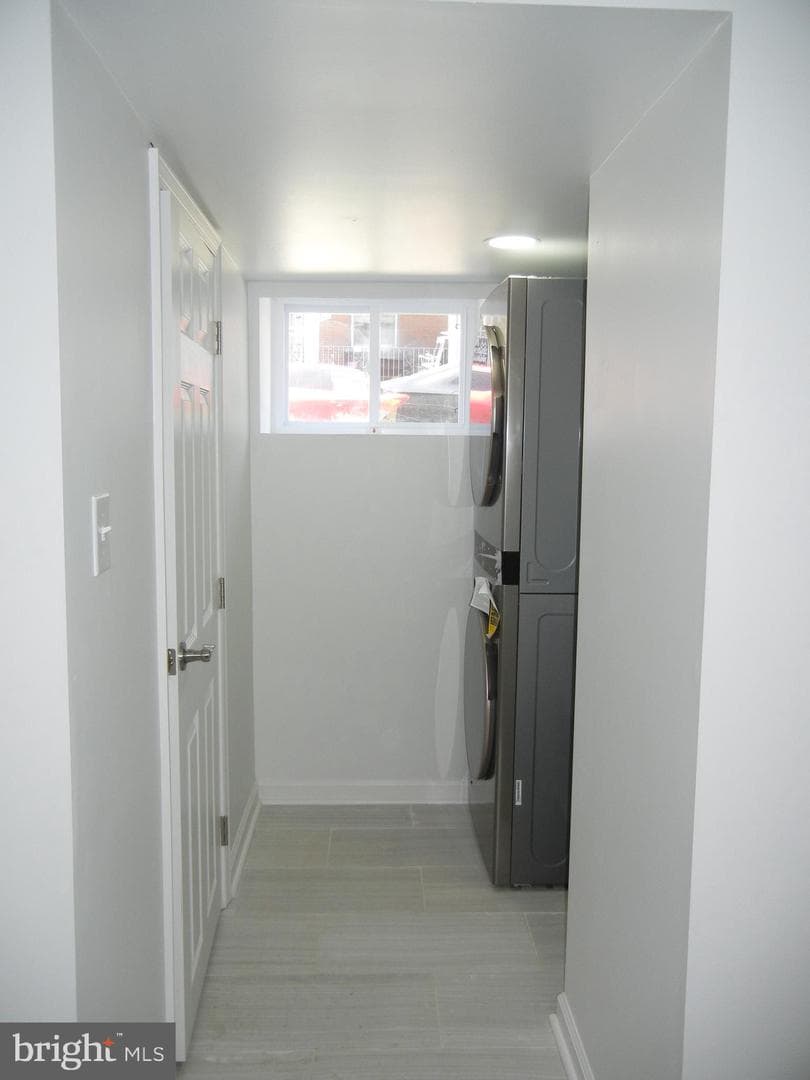 64 E Hortter Street photo 22