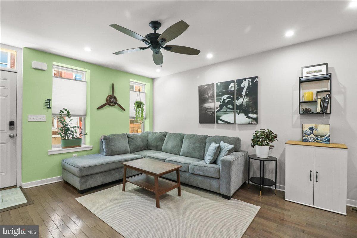 1521 S Capitol Street photo 8