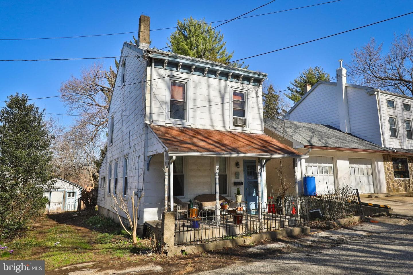 745 Hendren Street photo 2