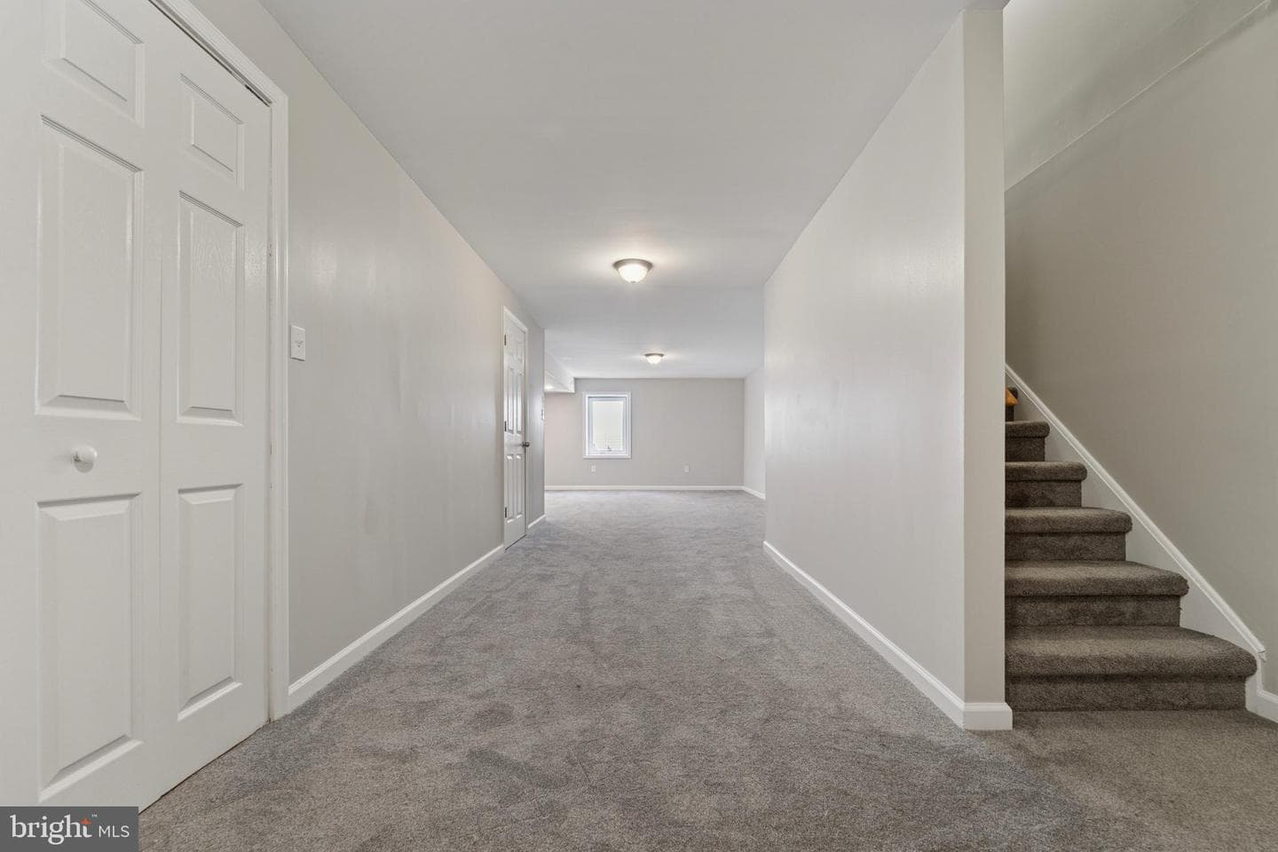2564 Castor Avenue photo 21