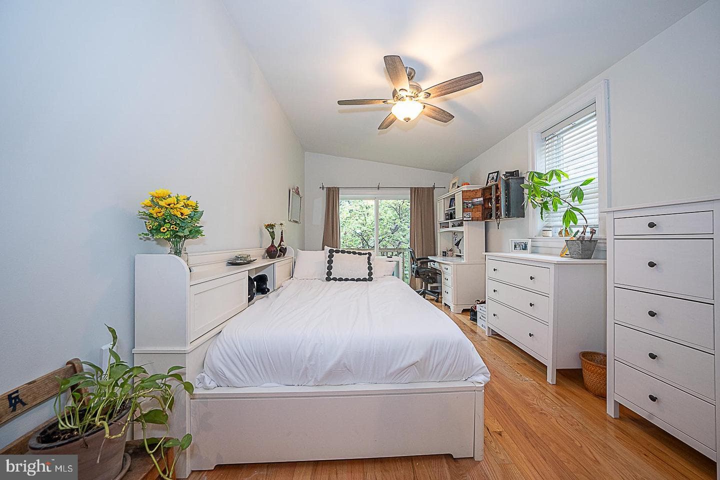 2317 Fairmount Avenue photo 22