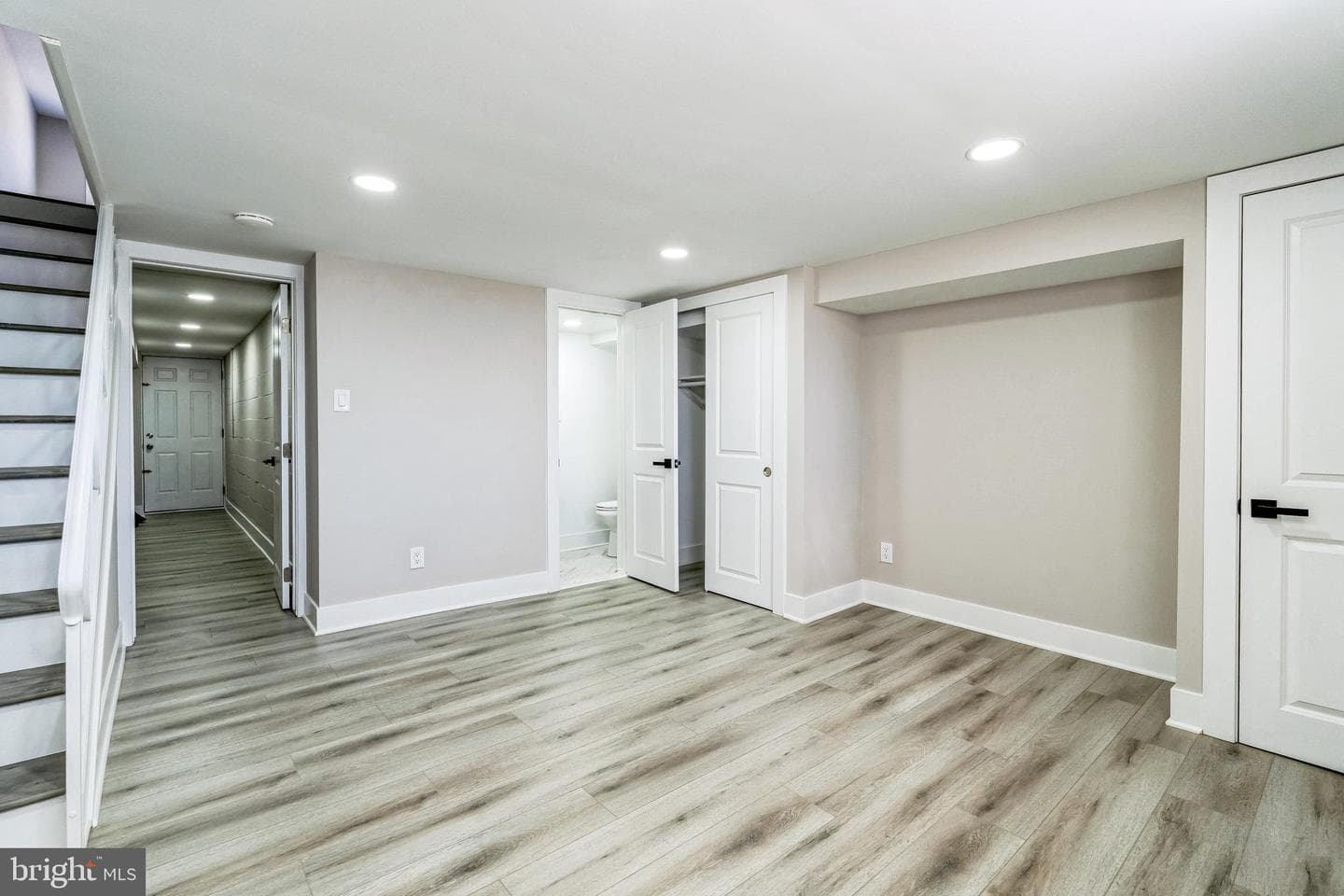 8604 Jackson Street photo 23