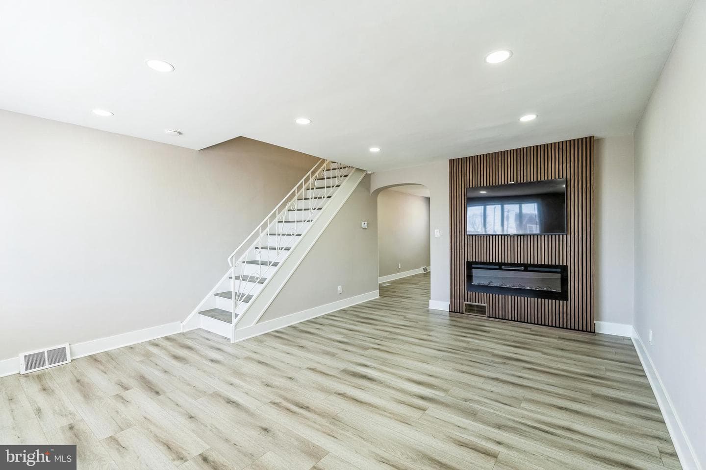 8604 Jackson Street photo 3