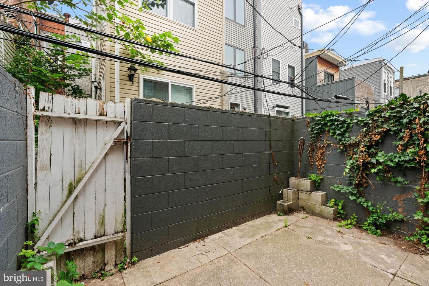 5130 Malcolm Street photo 17