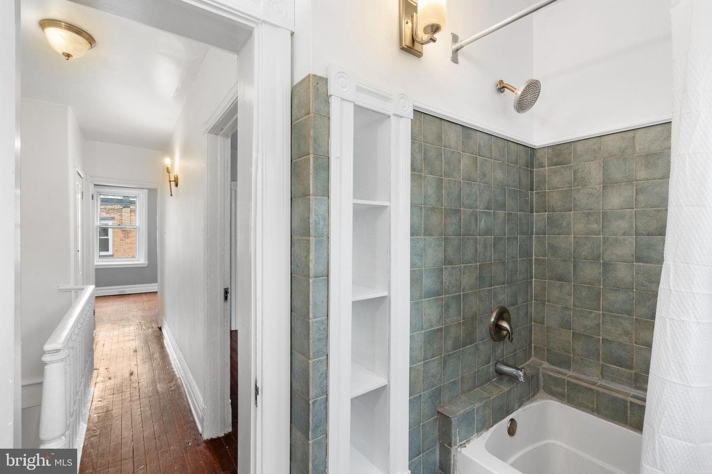 5130 Malcolm Street photo 9
