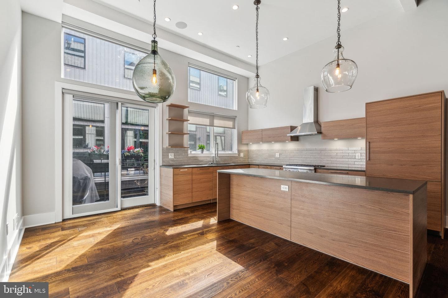 825 N Orkney Street photo 27