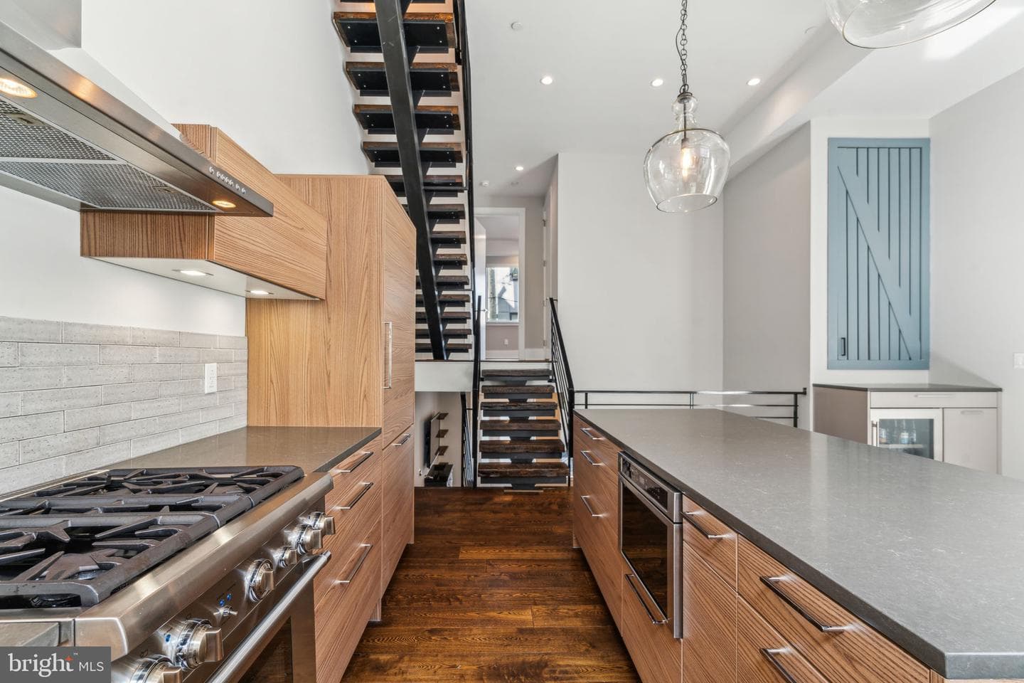 825 N Orkney Street photo 38