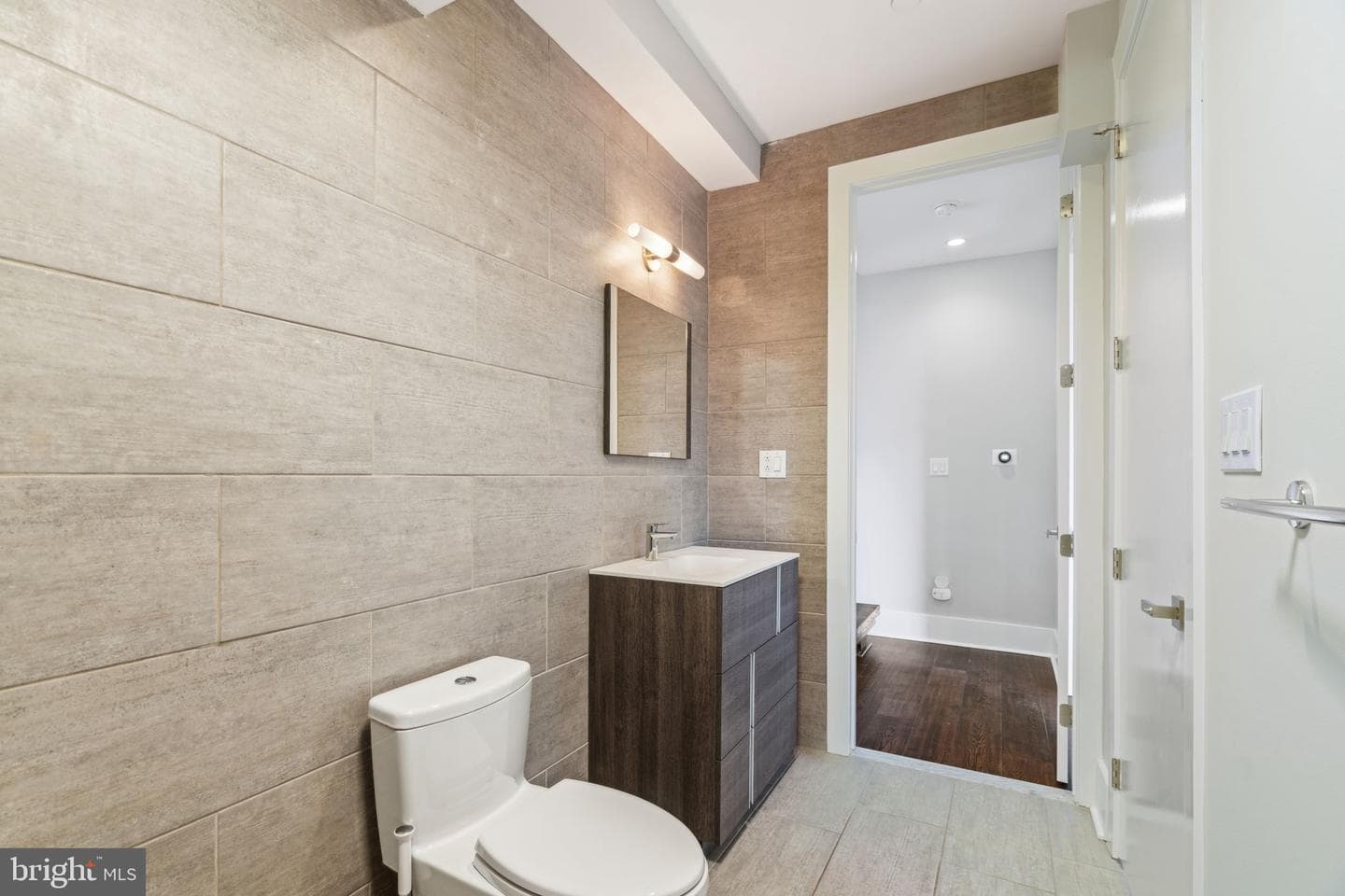 825 N Orkney Street photo 51