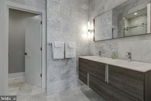 825 N Orkney Street photo 75