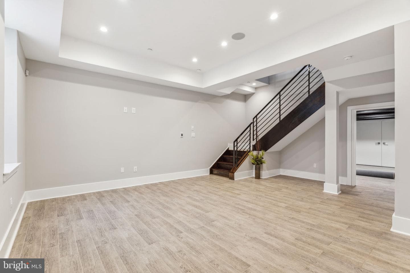 825 N Orkney Street photo 93