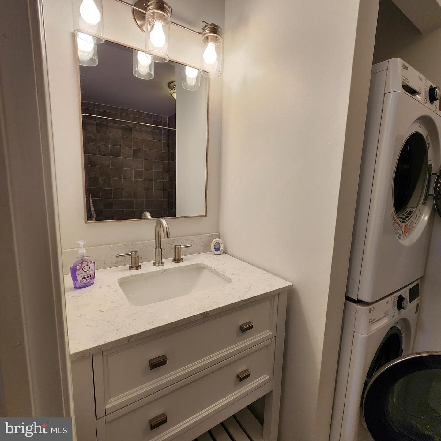 1023 Clinton Street #204 photo 18