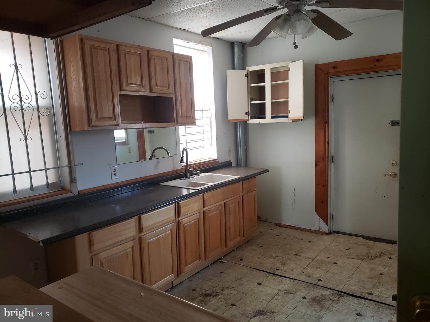1218 S Wilton Street photo 5
