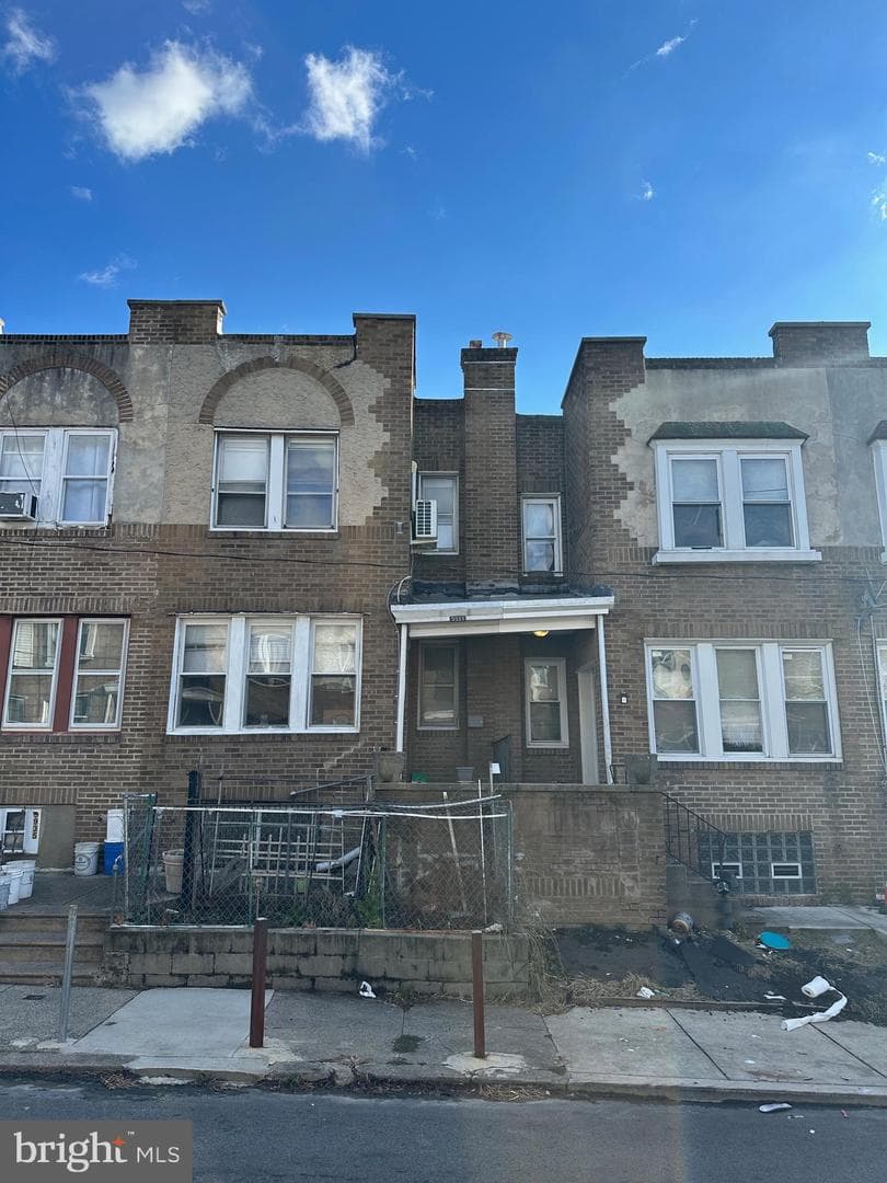 5933 N Lawrence Street photo 1