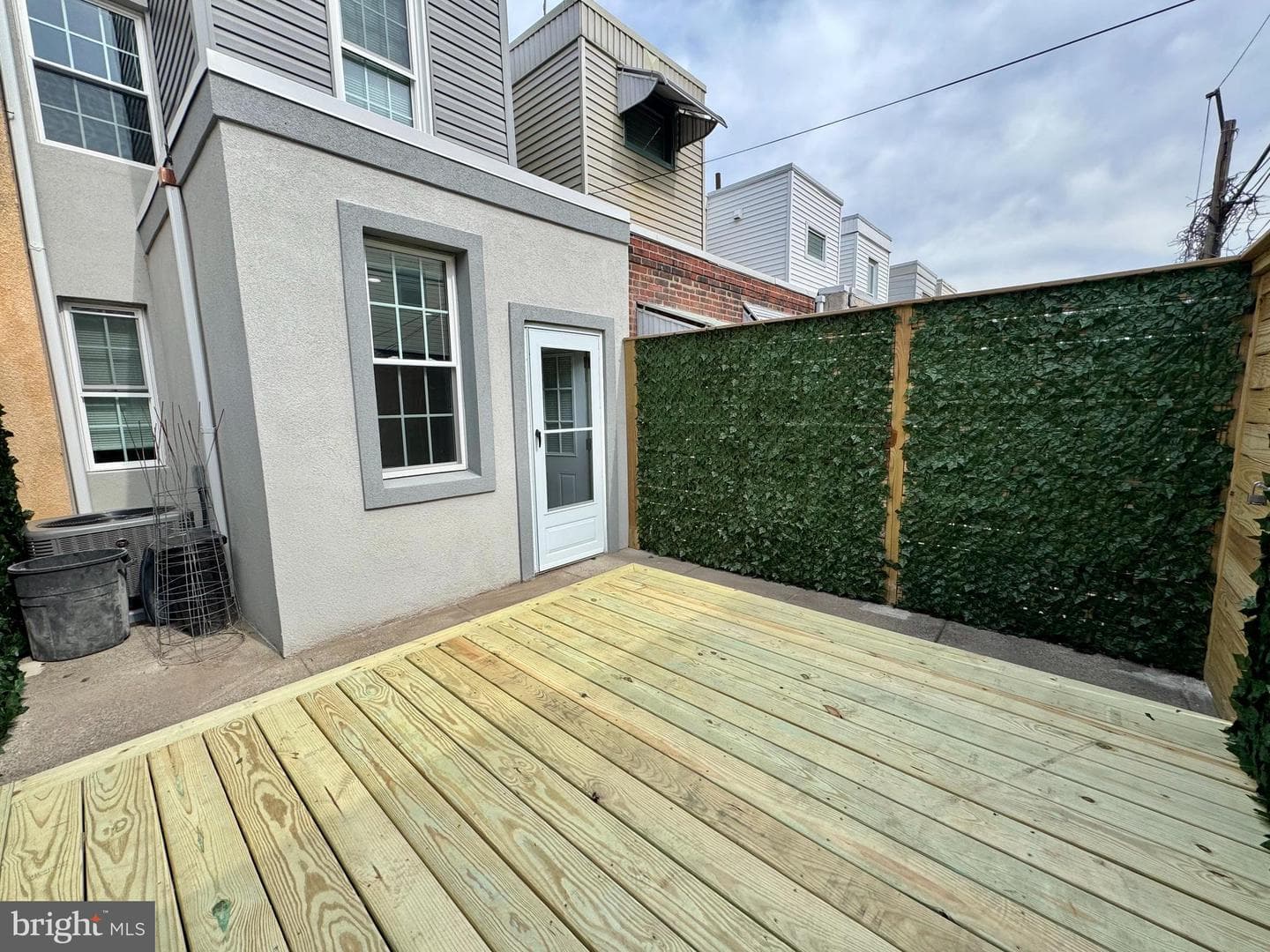 3255 Miller Street photo 21