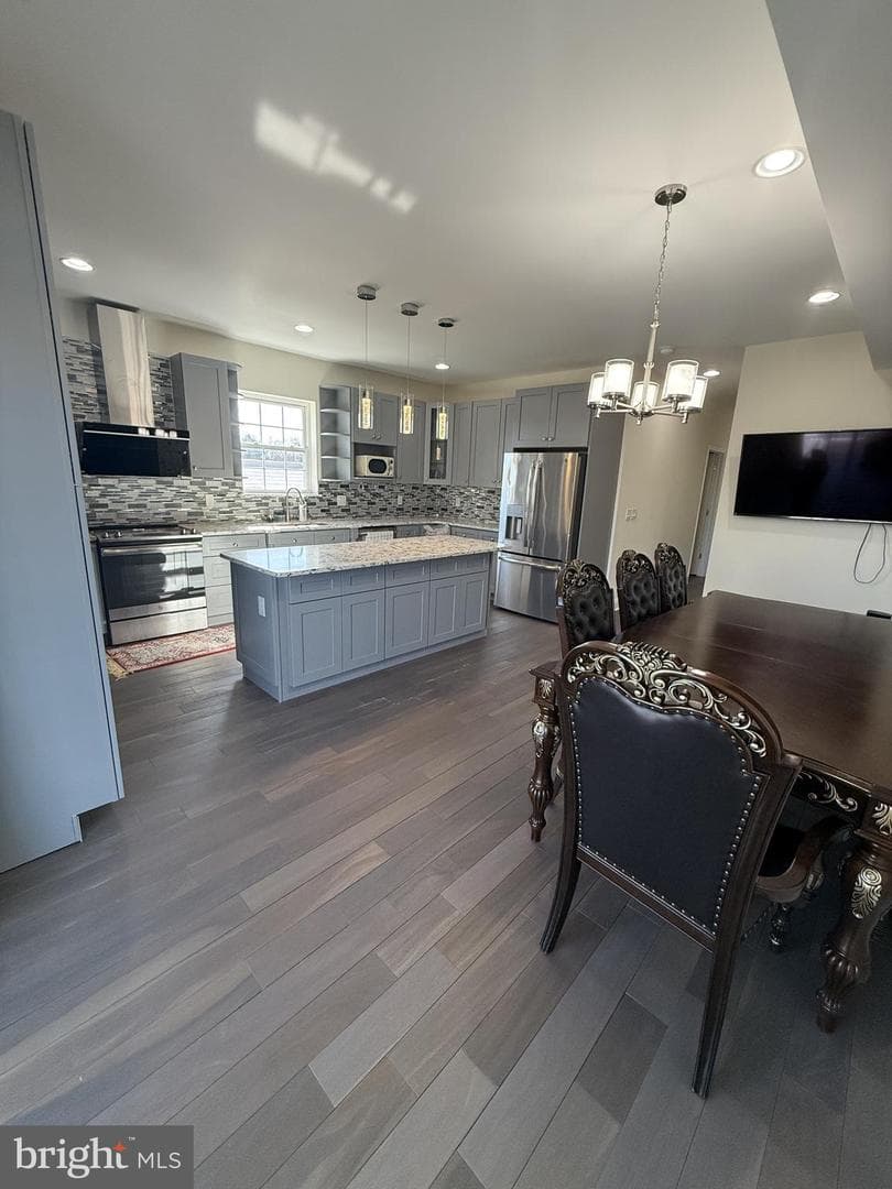 7723 Algon Avenue photo 4