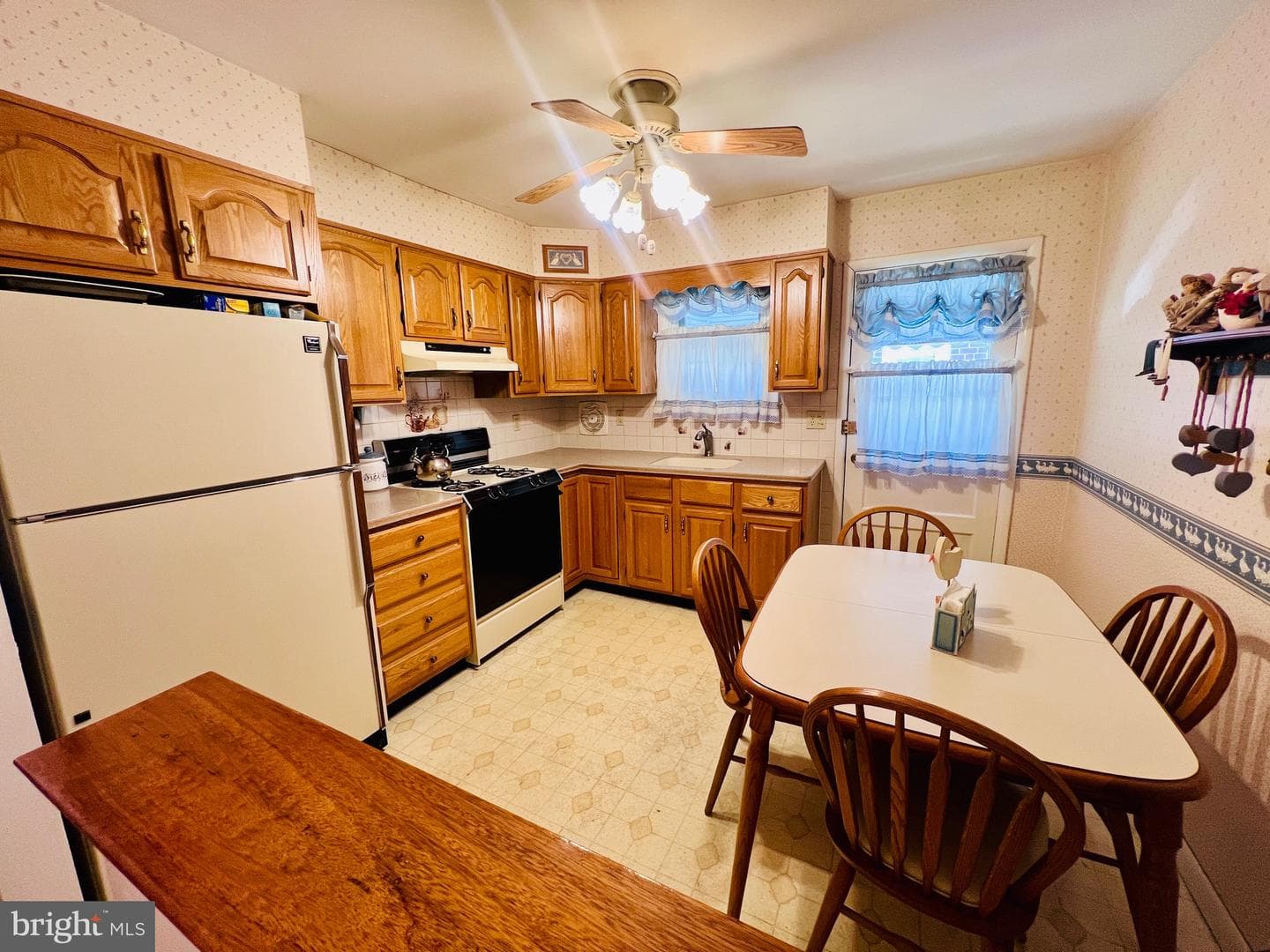 1409 Napfle Avenue photo 11