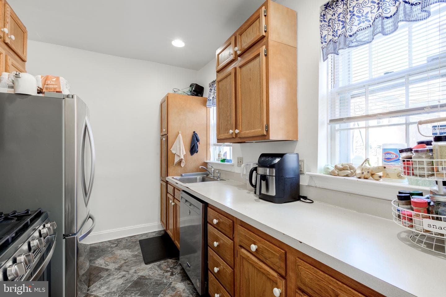 3940 Delancey Street photo 11