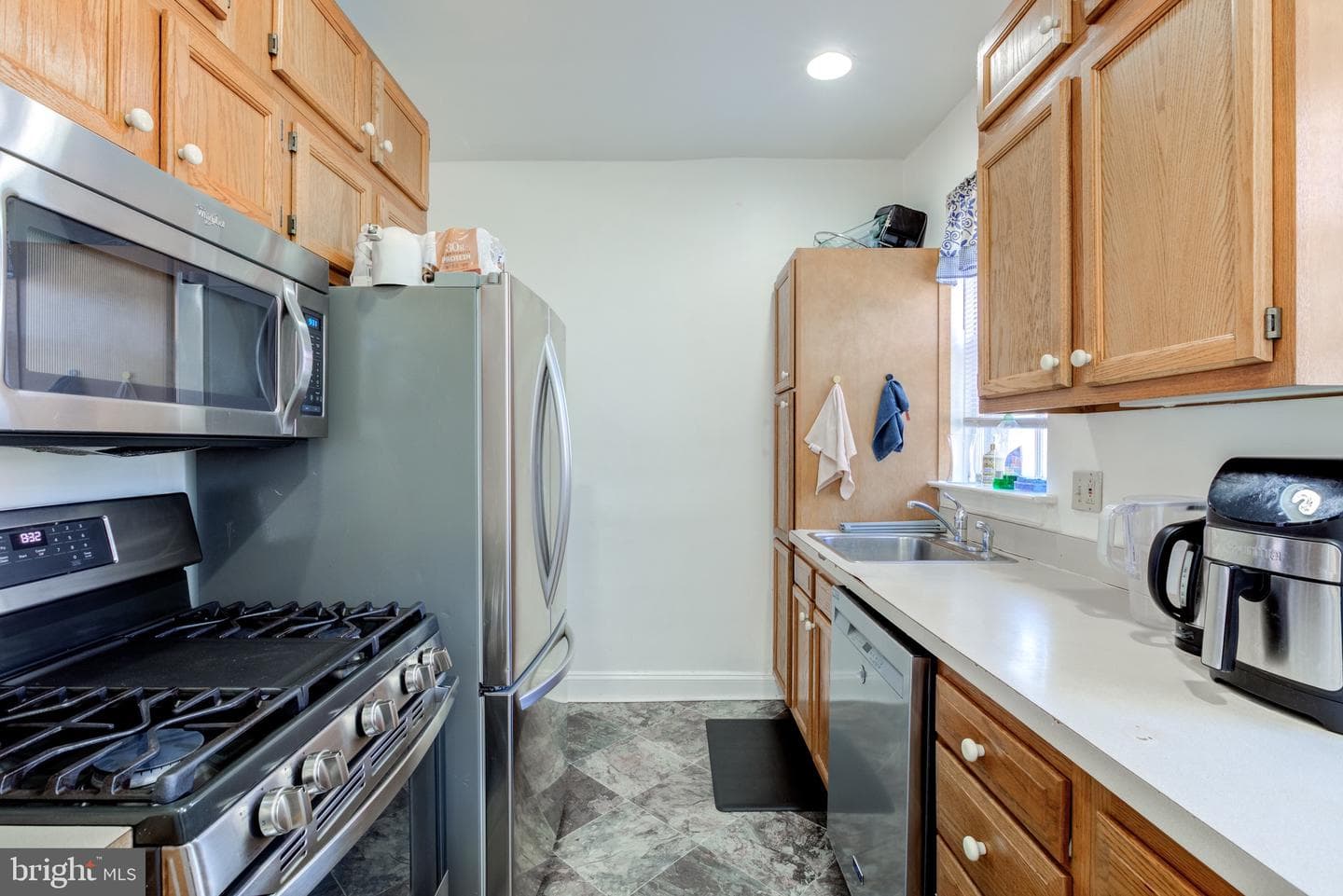 3940 Delancey Street photo 12