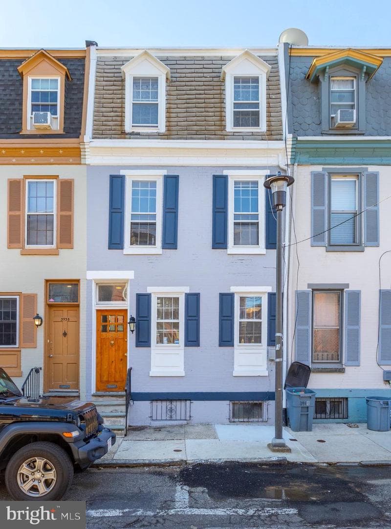 3940 Delancey Street photo 2