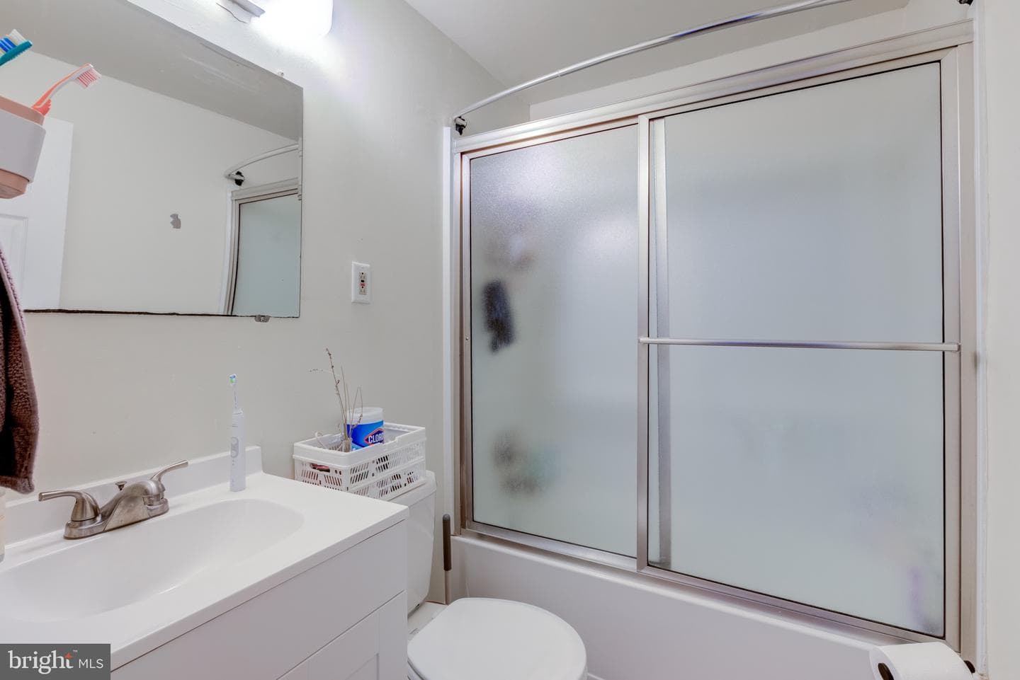 3940 Delancey Street photo 30
