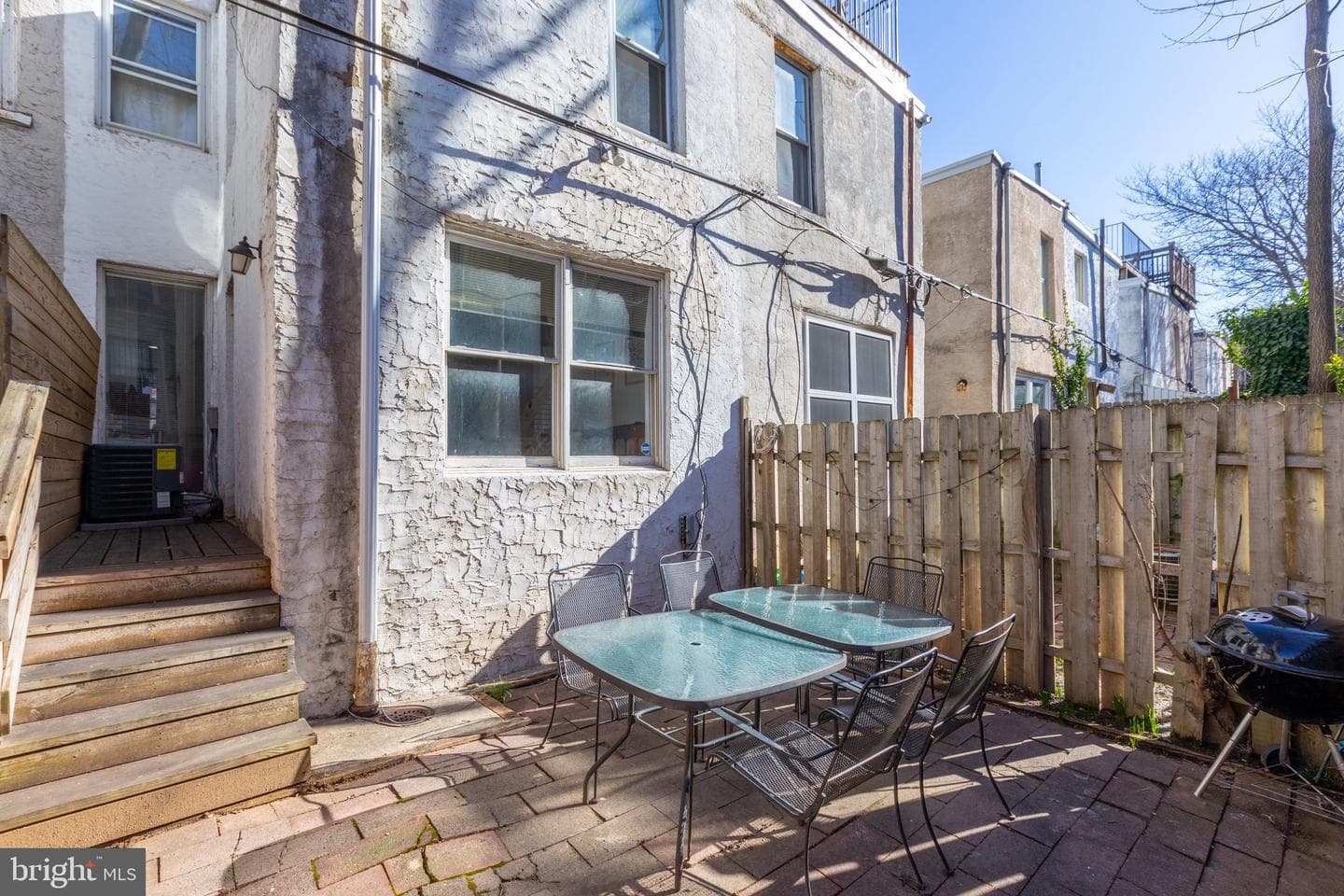 3940 Delancey Street photo 35