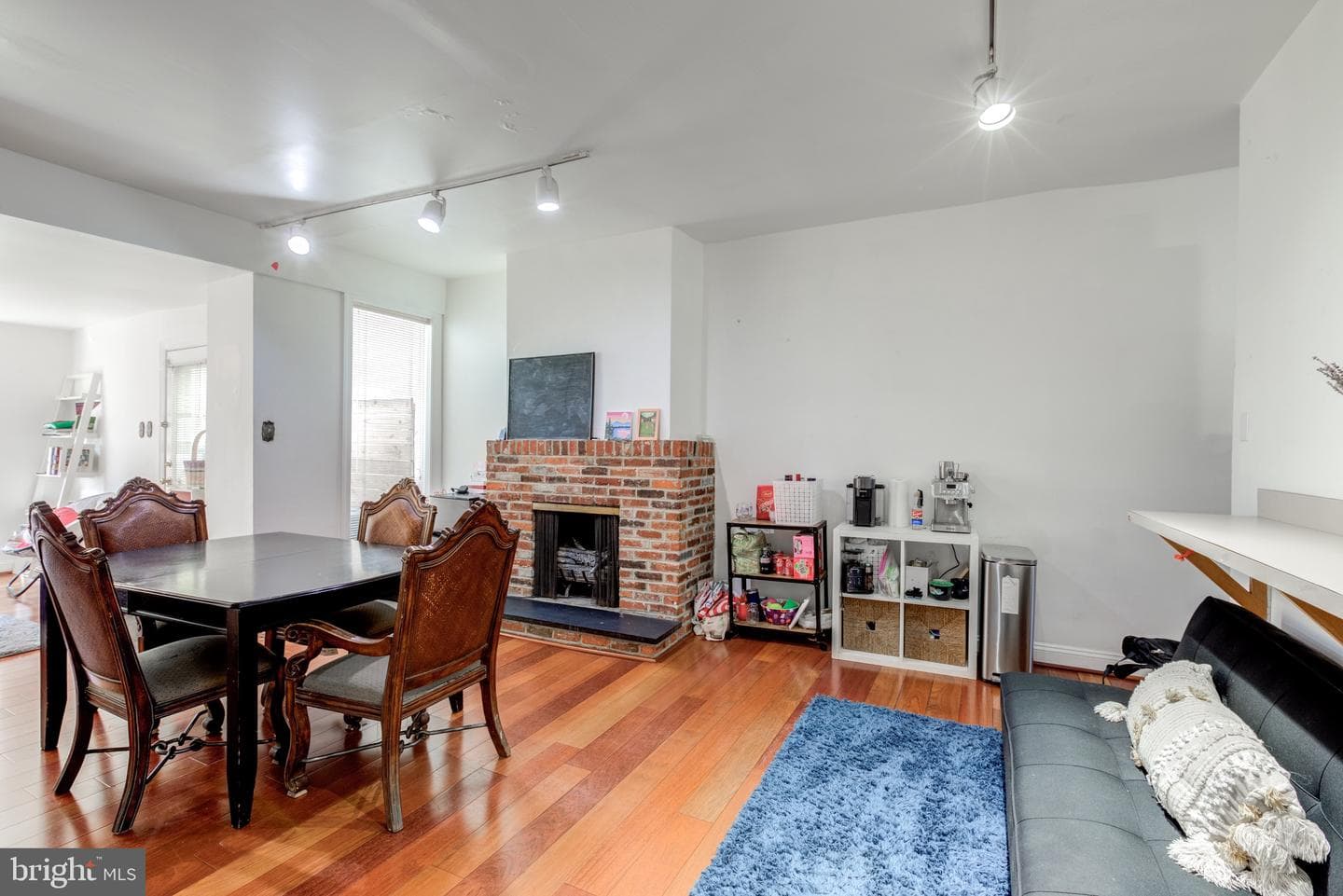 3940 Delancey Street photo 5