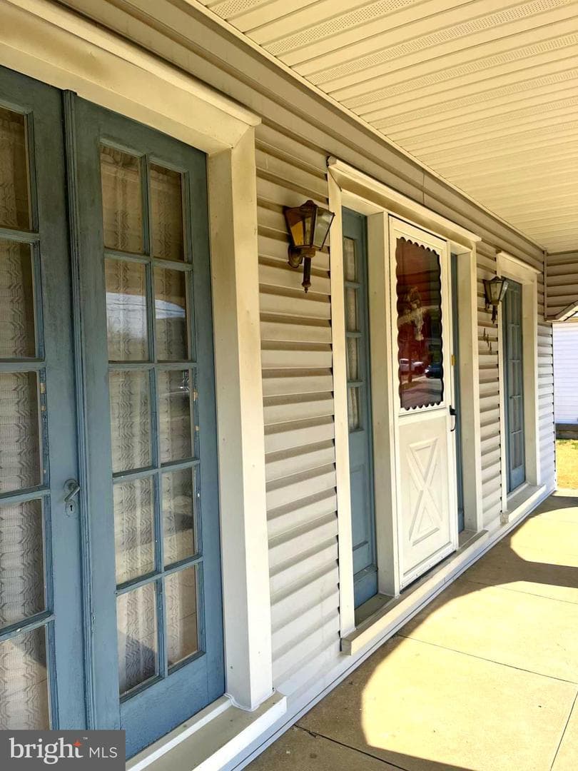 444 Flamingo Street photo 2