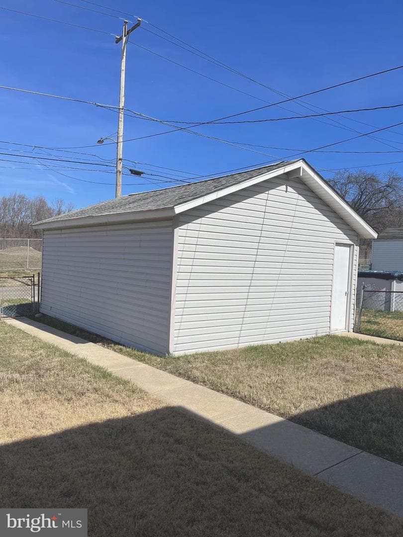444 Flamingo Street photo 4