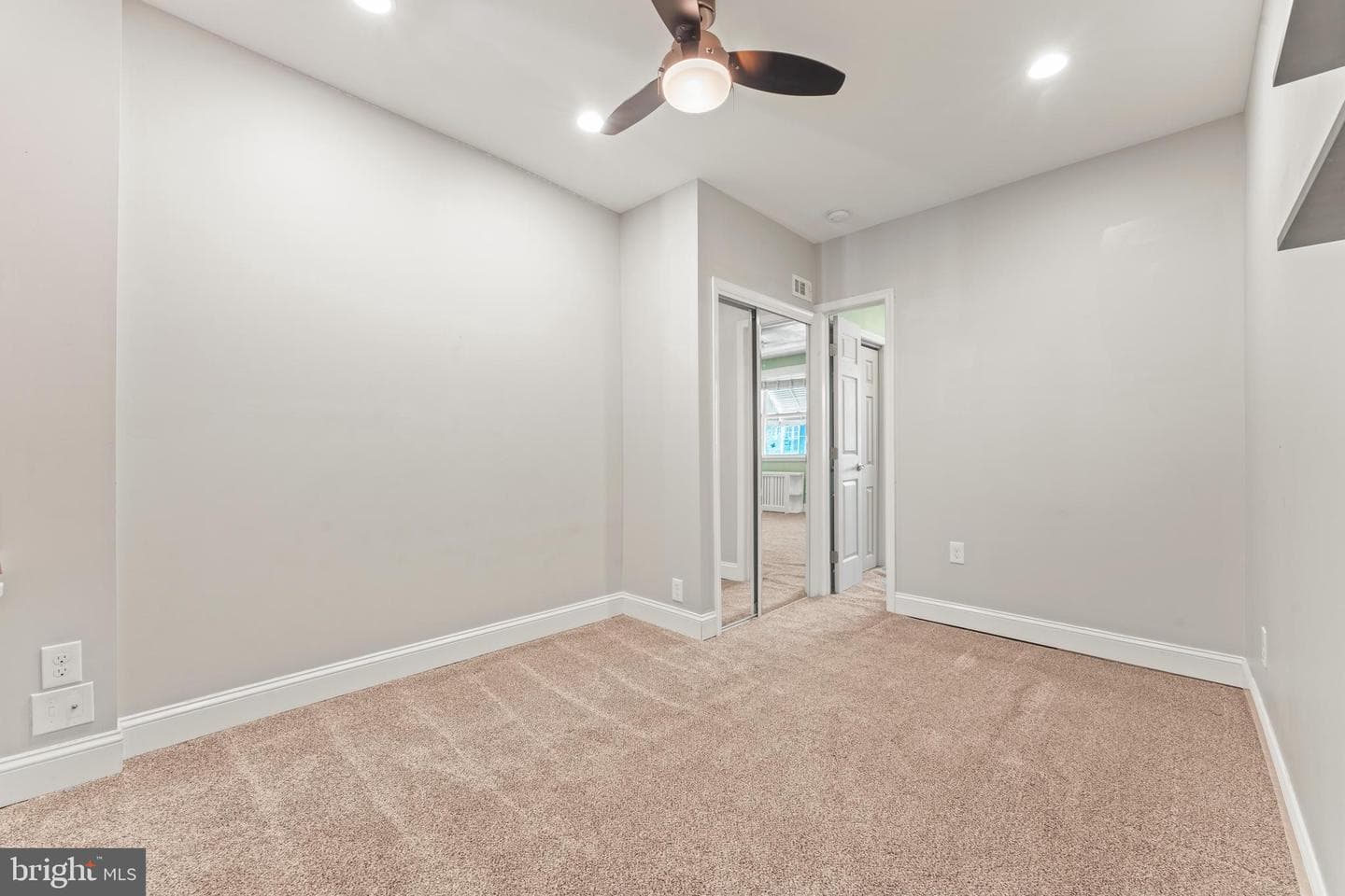 1013 Federal Street photo 26