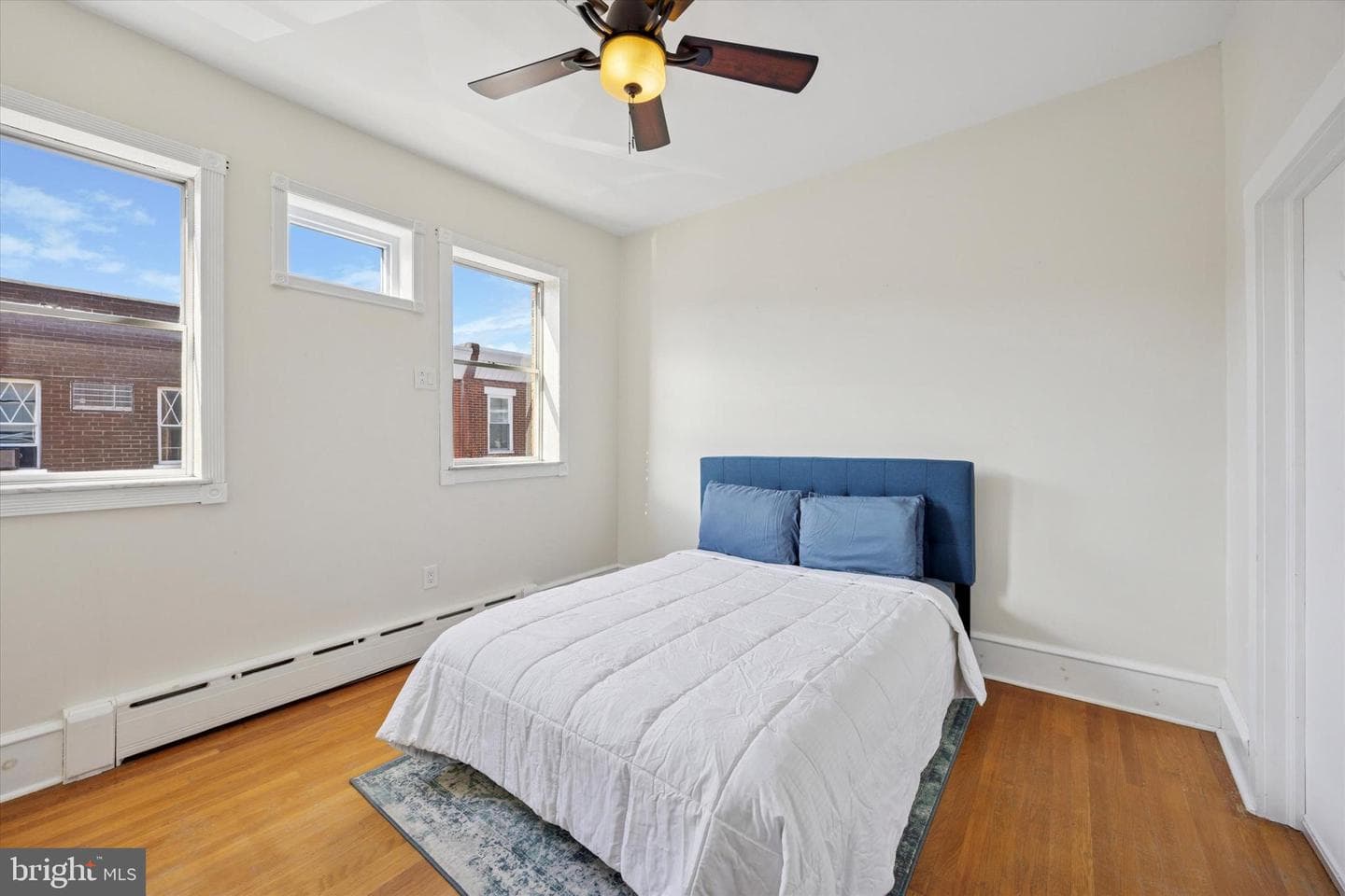 1029 Tree Street photo 13