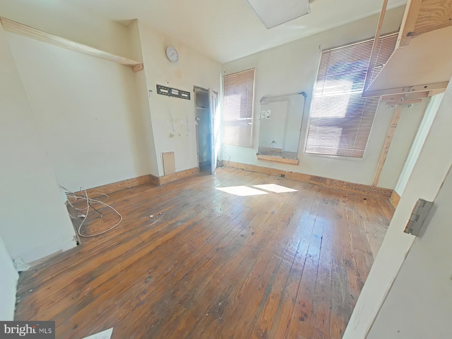 1708 N Lambert Street photo 9
