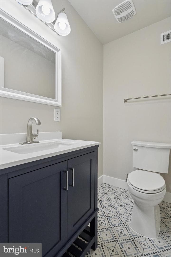 1720 Dorrance Street photo 18