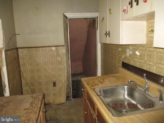 719 S Cecil Street photo 10
