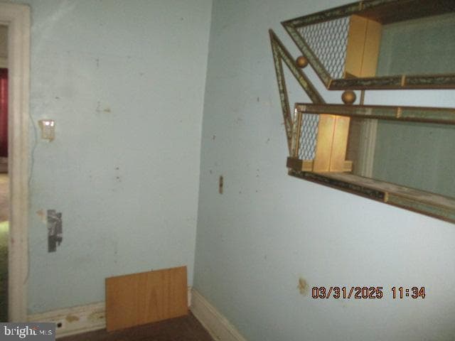 719 S Cecil Street photo 24