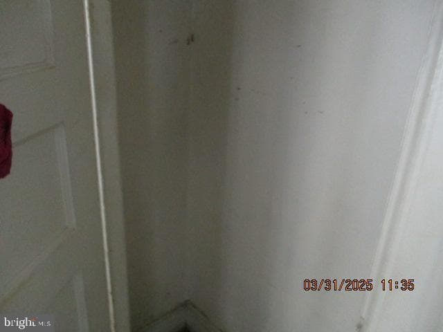 719 S Cecil Street photo 26