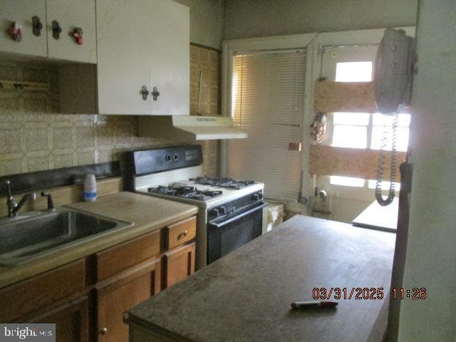 719 S Cecil Street photo 9