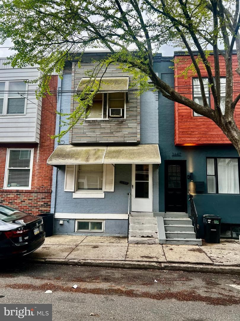 1645 S Etting Street photo 1