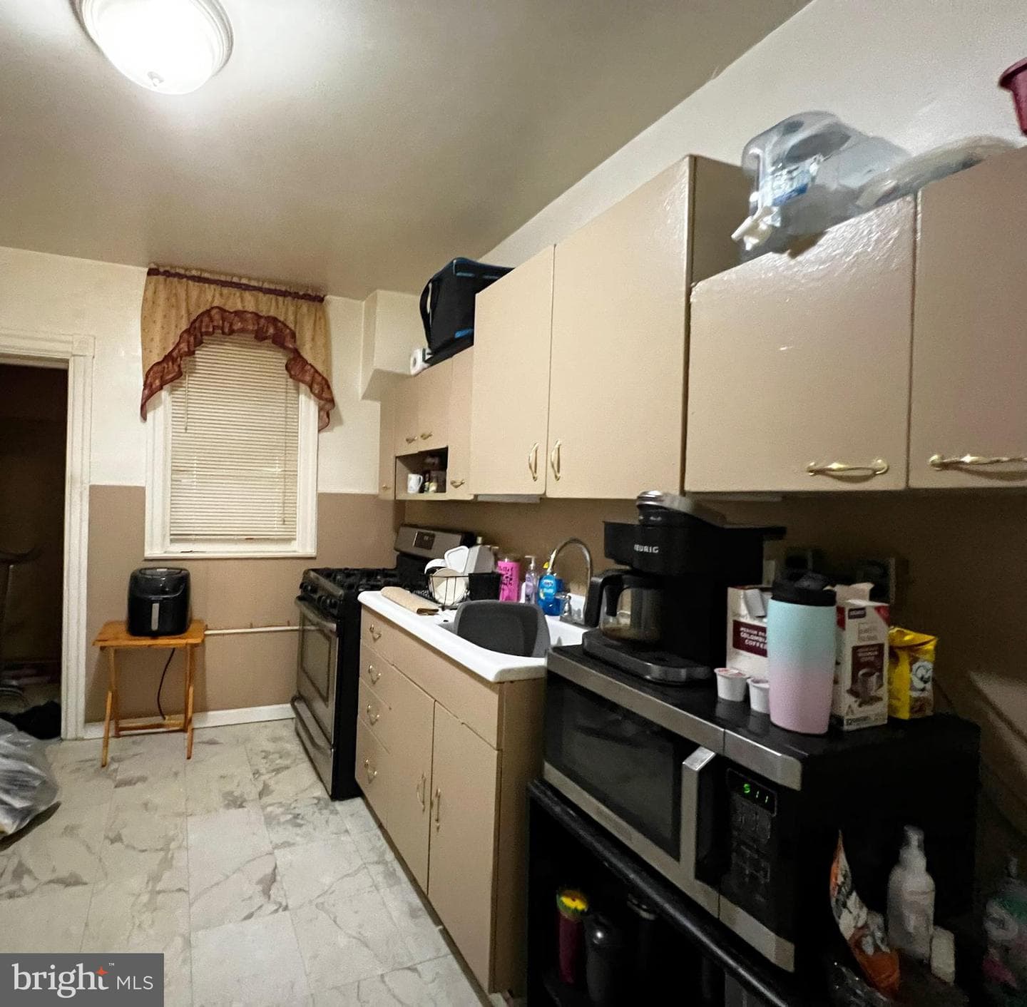1645 S Etting Street photo 2