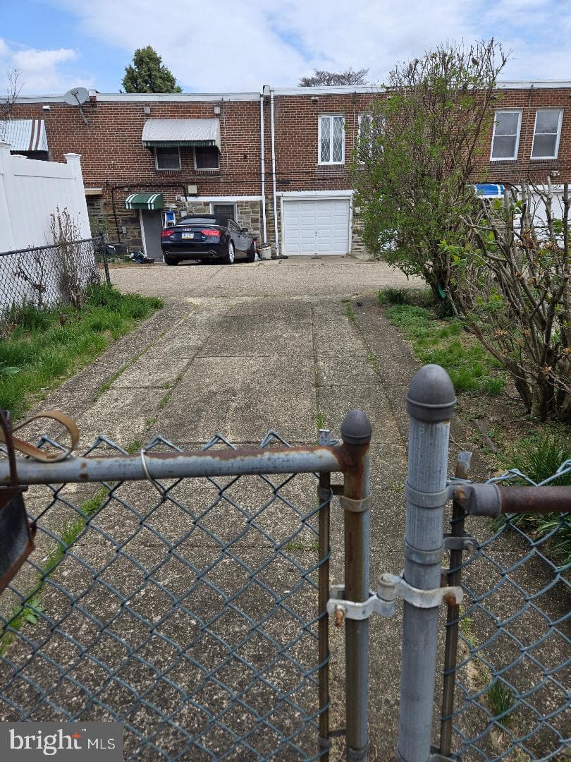 1631 E Howell Street photo 10