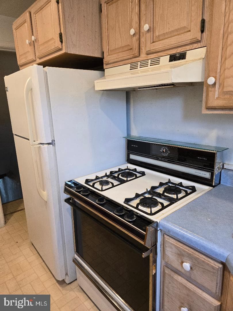 1631 E Howell Street photo 5
