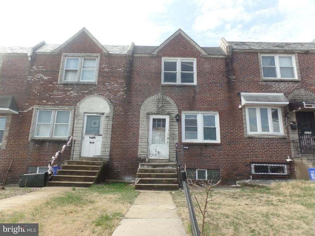 2840 Fanshawe Street photo 1