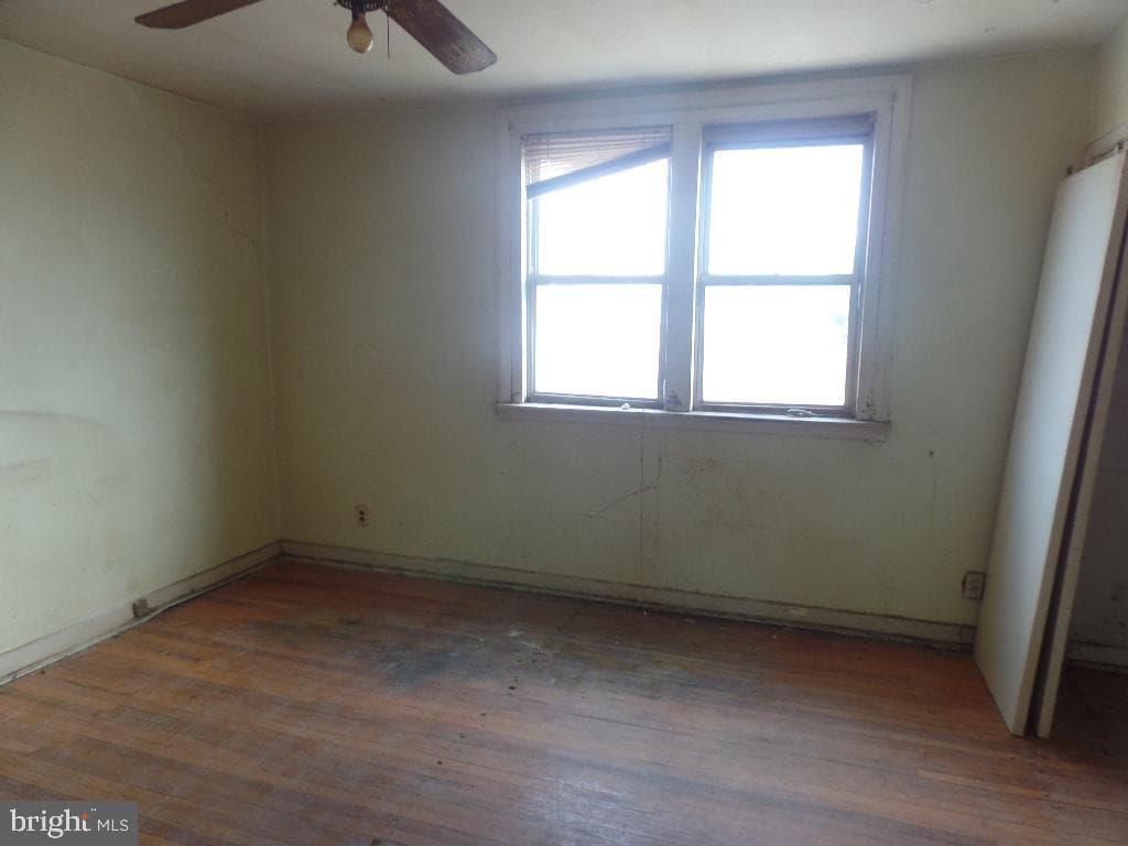 2840 Fanshawe Street photo 23