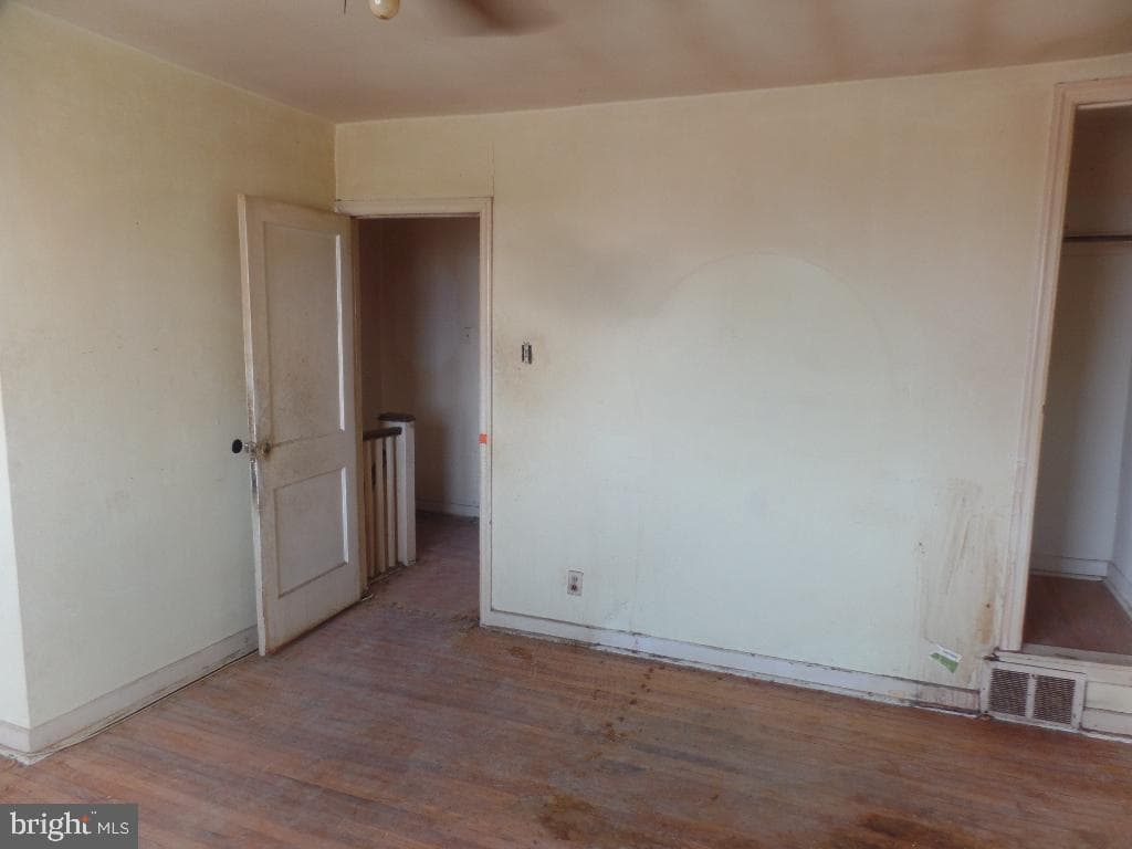 2840 Fanshawe Street photo 24