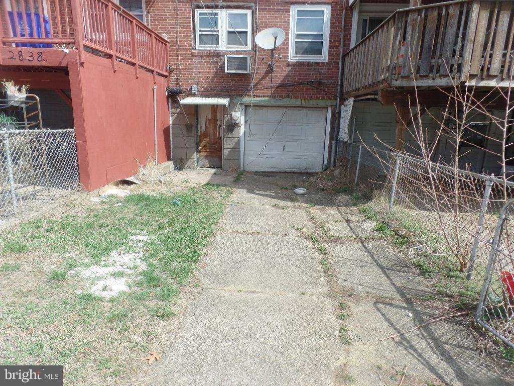 2840 Fanshawe Street photo 27